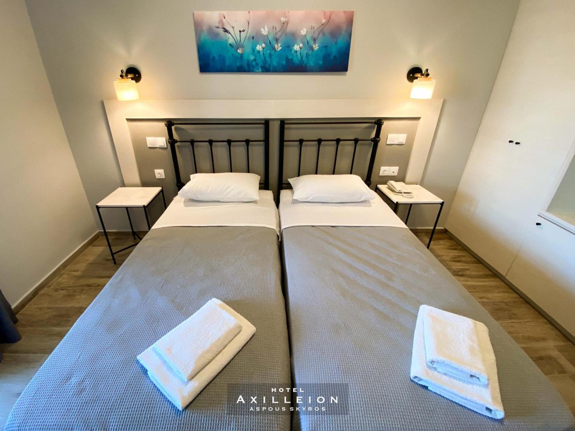 Achilleion Hotel Скирос Экстерьер фото