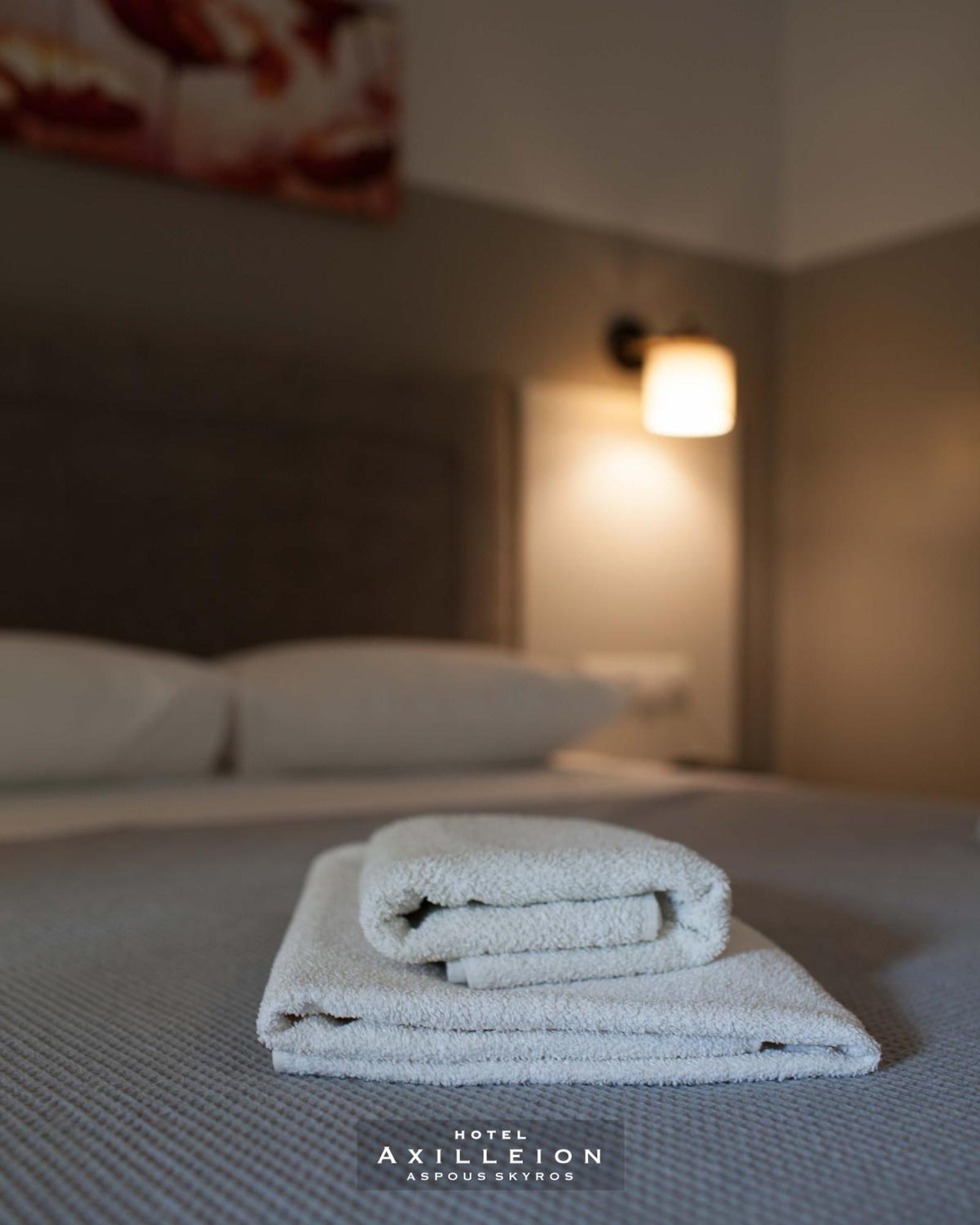 Achilleion Hotel Скирос Экстерьер фото