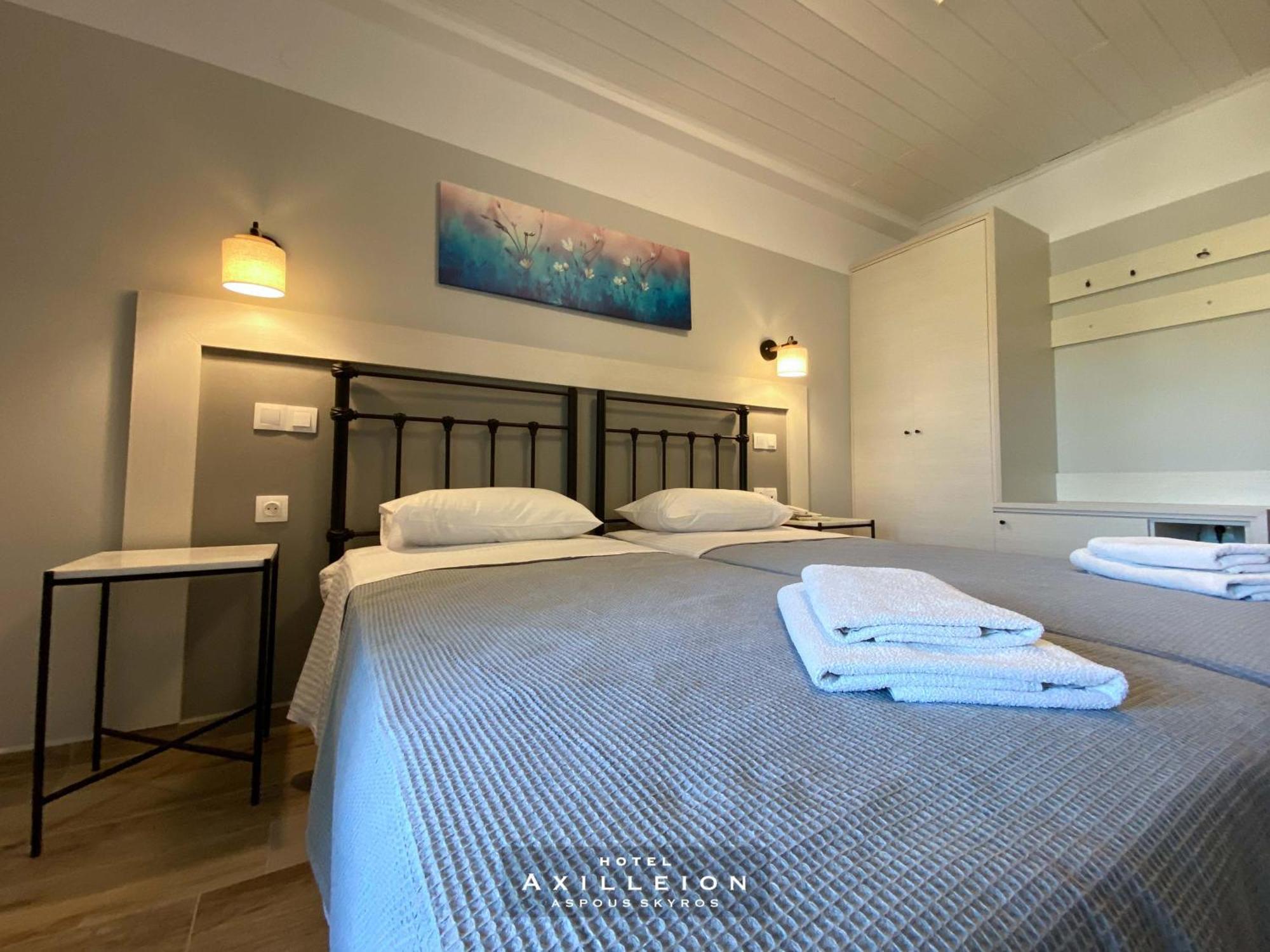 Achilleion Hotel Скирос Экстерьер фото