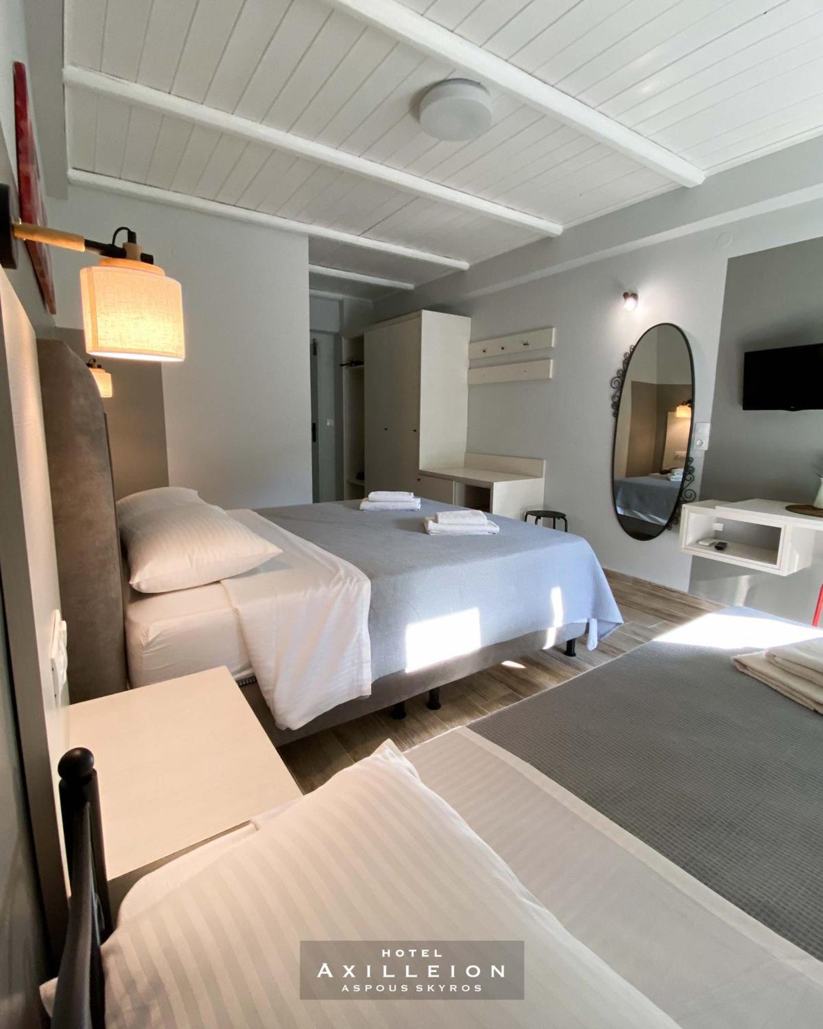 Achilleion Hotel Скирос Экстерьер фото